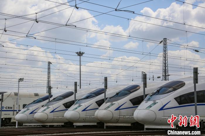 哈鐵管轄高鐵動(dòng)車組?！」F提供