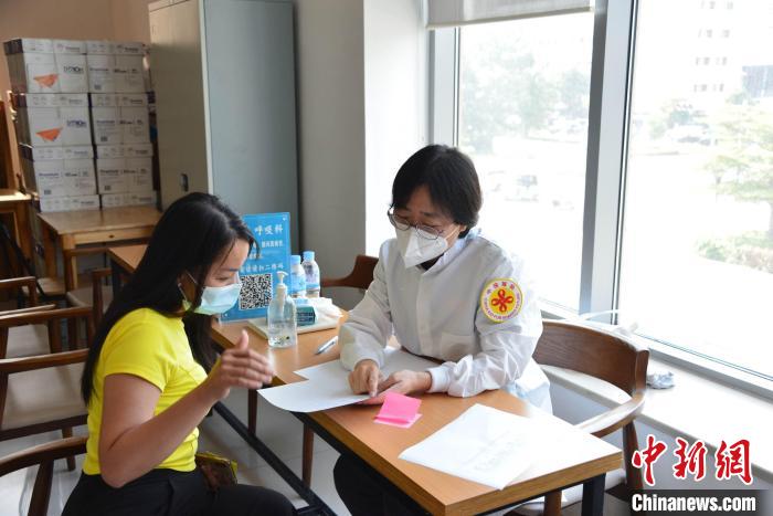 活動現(xiàn)場?！∮嘞娆B 攝