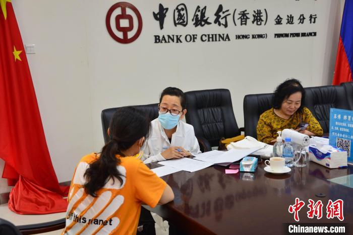 活動現(xiàn)場?！∮嘞娆B 攝