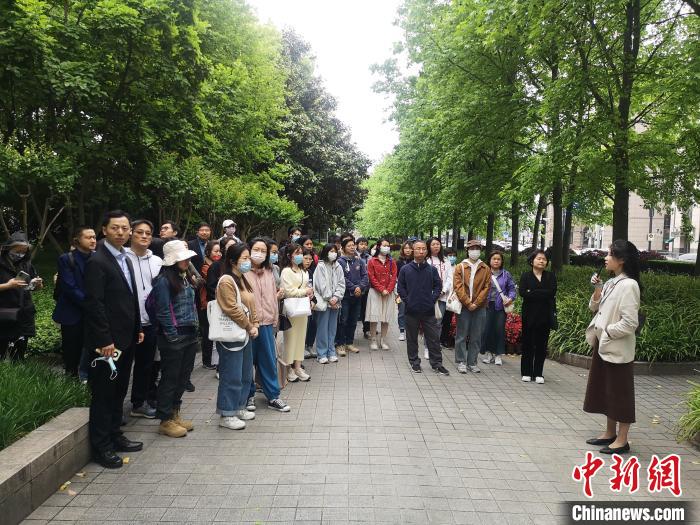 活動現(xiàn)場。　范宇斌 攝