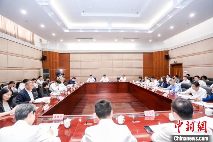 浙江召開統(tǒng)一戰(zhàn)線“凝心鑄魂強根基、團結(jié)奮進新征程”主題教育動員會