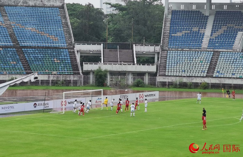 中國臺北隊門前風(fēng)聲鶴唳。人民網(wǎng)記者 李秉新攝