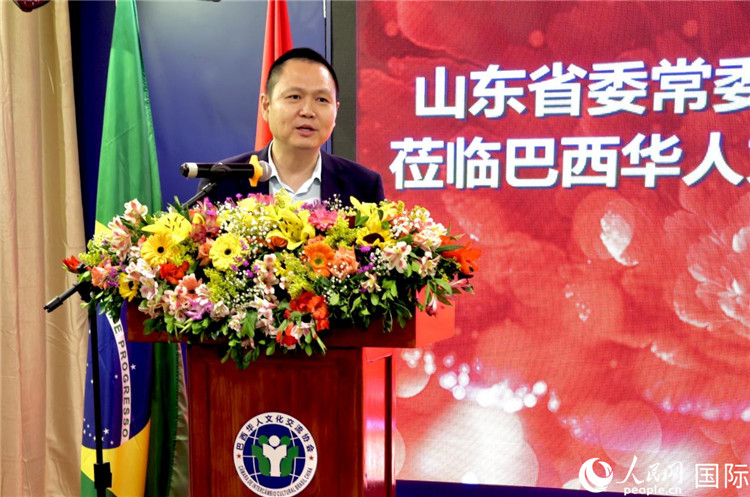 中國(guó)駐里約熱內(nèi)盧總領(lǐng)館副總領(lǐng)事王尉育致辭。人民網(wǎng)記者宋亦然攝