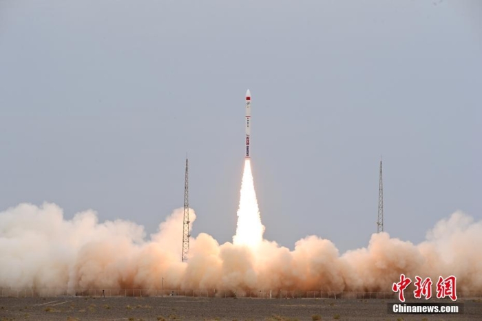 北京時(shí)間2023年8月10日12時(shí)03分，谷神星一號(hào)遙七運(yùn)載火箭在我國(guó)酒泉衛(wèi)星發(fā)射中心成功發(fā)射升空，將搭載的西光壹號(hào)01星等7顆衛(wèi)星順利送入預(yù)定軌道，發(fā)射任務(wù)獲得圓滿成功。此次任務(wù)是谷神星一號(hào)運(yùn)載火箭第7次飛行。汪江波 攝