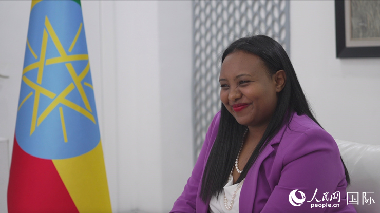 萊利斯接受人民網(wǎng)專訪。人民網(wǎng)記者 劉寧攝