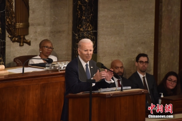 當(dāng)?shù)貢r(shí)間2月7日晚，美國(guó)總統(tǒng)拜登在國(guó)會(huì)發(fā)表其任內(nèi)第二次國(guó)情咨文演講。圖/<a target='_blank' href='/' _fcksavedurl='/'><p  align=