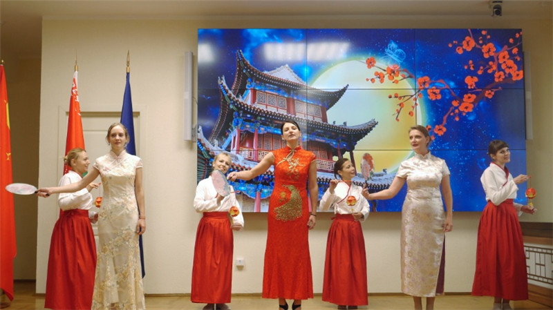 白俄羅斯國(guó)立大學(xué)孔子學(xué)院的中秋晚會(huì)。受訪者供圖