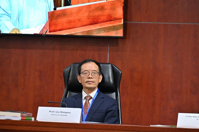 浙江師范大學(xué)非洲研究院院長劉鴻武作會議總結(jié)。浙江師范大學(xué)非洲研究院供圖