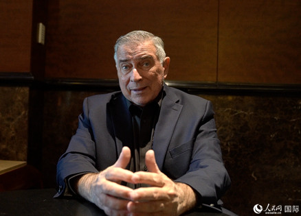 美中航空遺產基金會主席杰弗里·格林接受人民網專訪。 人民網 趙瞳攝