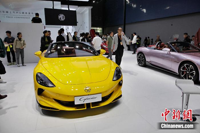 中國(guó)品牌新能源跑車(chē)。中新財(cái)經(jīng)記者 葛成 攝