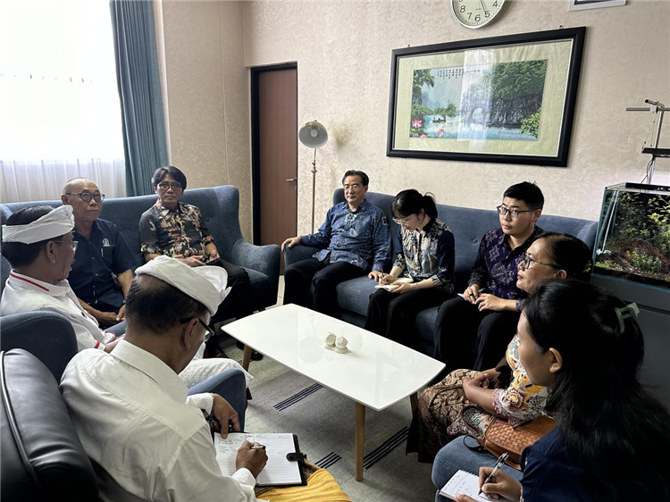 會(huì)談現(xiàn)場。巴陵康孔子學(xué)院供圖