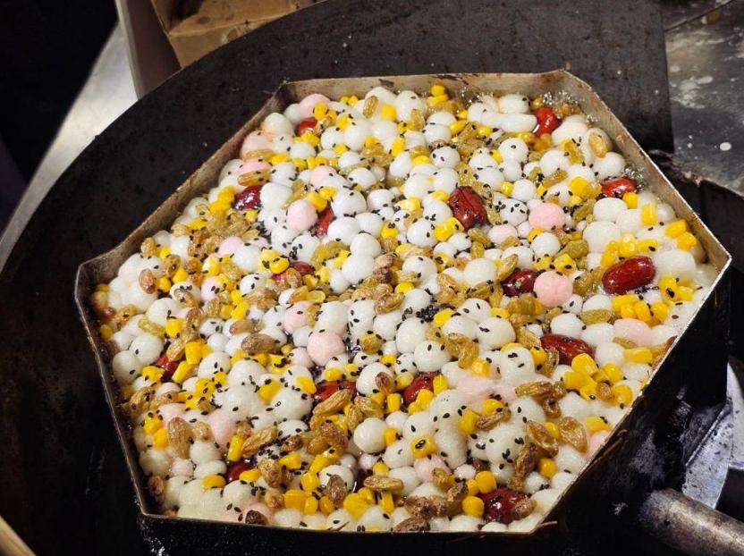 南京特色小吃梅花糕。圖片來源：臺(tái)灣“中時(shí)新聞網(wǎng)”游定剛攝