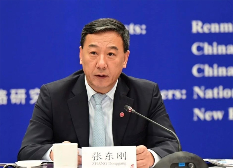 中國人民大學(xué)黨委書記、國家發(fā)展與戰(zhàn)略研究院理事長張東剛作論壇開幕致辭。主辦方供圖