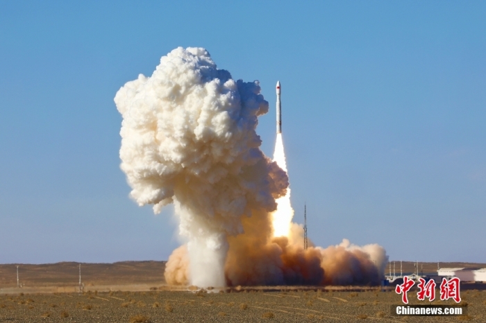 圖為發(fā)射現(xiàn)場(chǎng)。 王海霞 攝