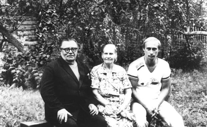 從圣彼得堡到莫斯科，普京從政大事記：下一個(gè)六年怎么走？