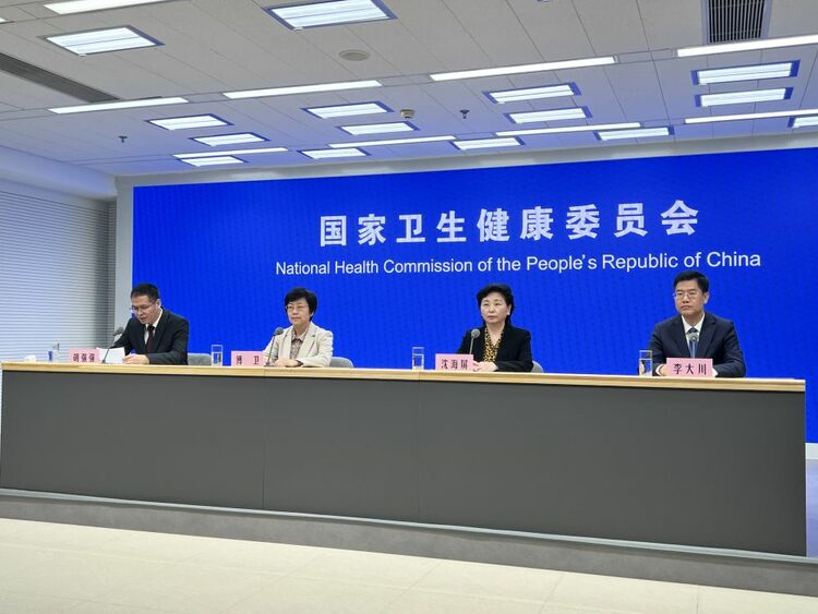 新華全媒+｜加強兒童?？?改善醫(yī)療服務(wù)——2024年醫(yī)療和婦幼健康這樣發(fā)力