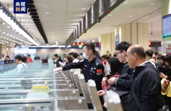 灣區(qū)速評(píng)丨多項(xiàng)數(shù)據(jù)破紀(jì)錄 人才何以在灣區(qū)成潮？