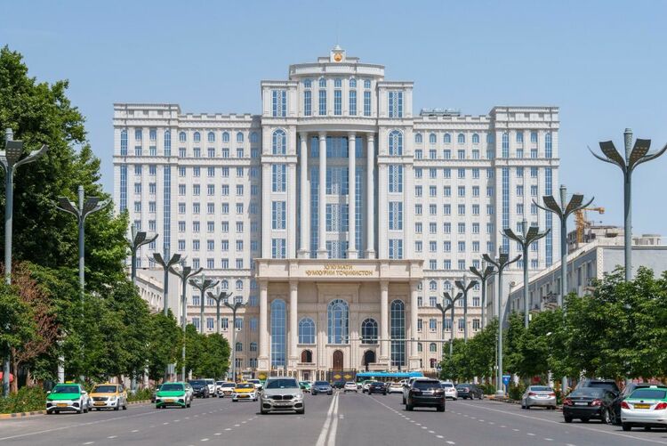 第1視點(diǎn)丨這兩座大樓，見證著中塔友誼