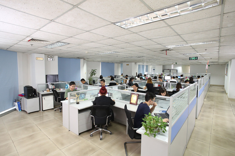 天津國(guó)舜信息技術(shù)有限公司研發(fā)團(tuán)隊(duì)由年輕人組成，為企事業(yè)單位和重大活動(dòng)提供網(wǎng)絡(luò)安全技術(shù)保障服務(wù)。河?xùn)|區(qū)供圖