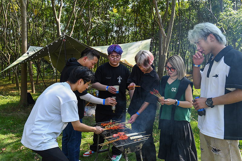 從馬達(dá)加斯加到肥東，楊晉打理的雨悅山房深受年輕人的喜愛。吳芳攝