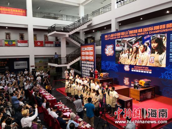 圖為參賽選手集體亮相。尹海明 攝