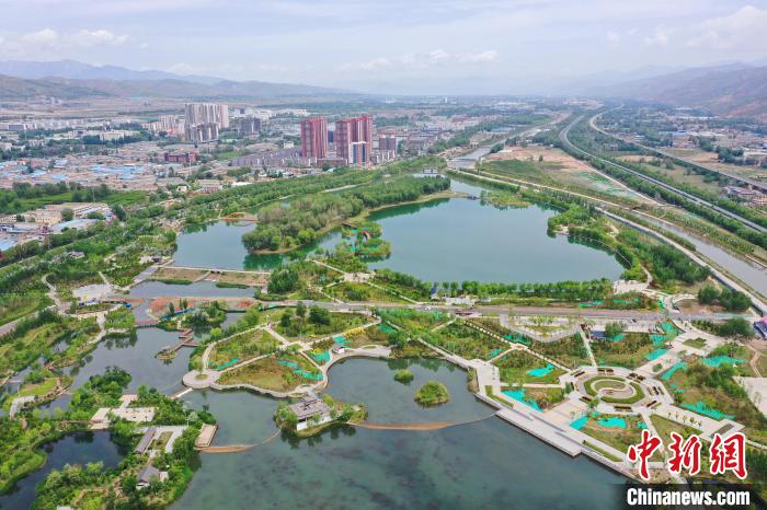 青海湟水規(guī)?；謭?chǎng)營(yíng)造林項(xiàng)目3年增加務(wù)工收入4億元