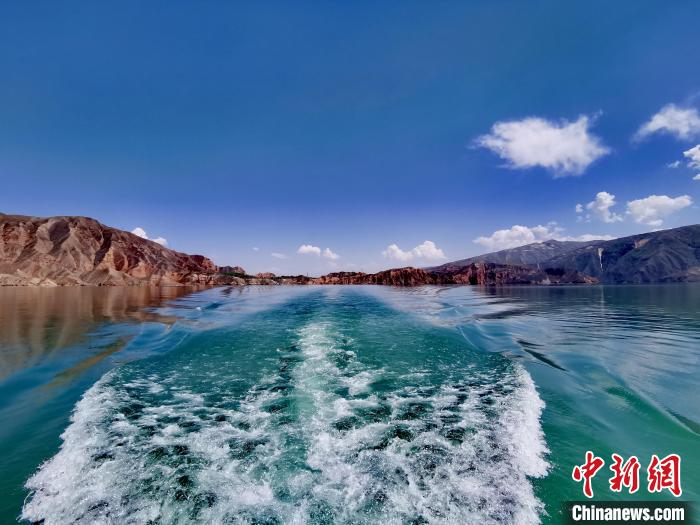 黃河源頭青海實(shí)施水土流失綜合治理、強(qiáng)化水域岸線管理