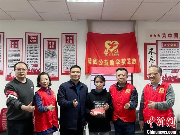 在湘求學的西藏女孩：“我淋過雨，也想努力為別人撐把傘”