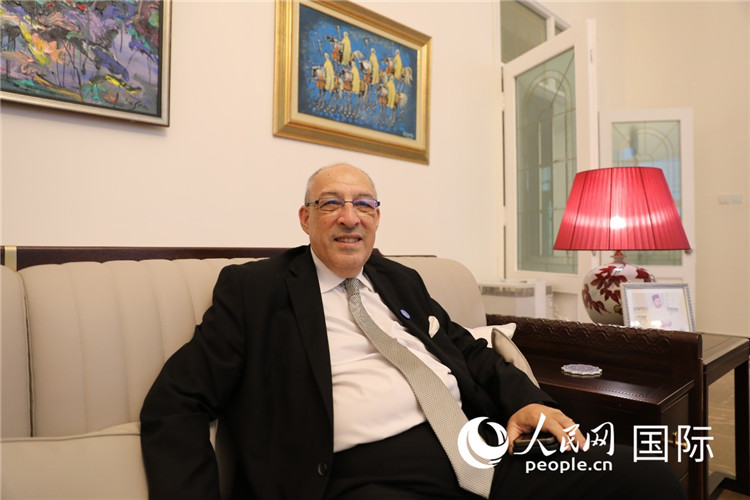 9月6日，摩洛哥駐華大使阿卜杜勒卡迪爾·安薩里接受人民網(wǎng)記者采訪。人民網(wǎng)記者 翟轉(zhuǎn)麗攝