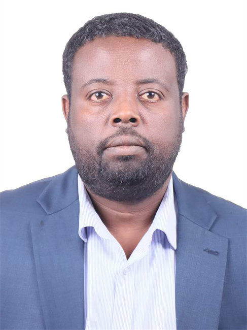 圖為埃塞俄比亞亞的斯亞貝巴大學(xué)政策研究員巴盧·德米西。受訪者供圖