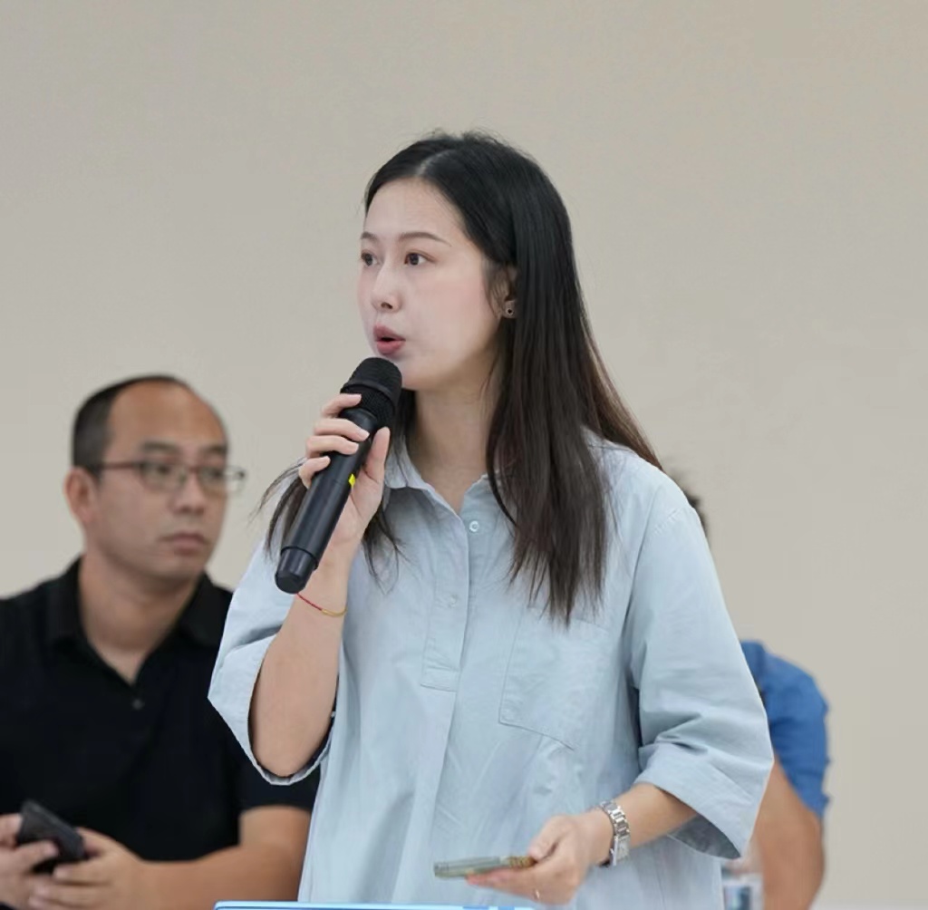 人民網(wǎng)記者提問。水利部供圖