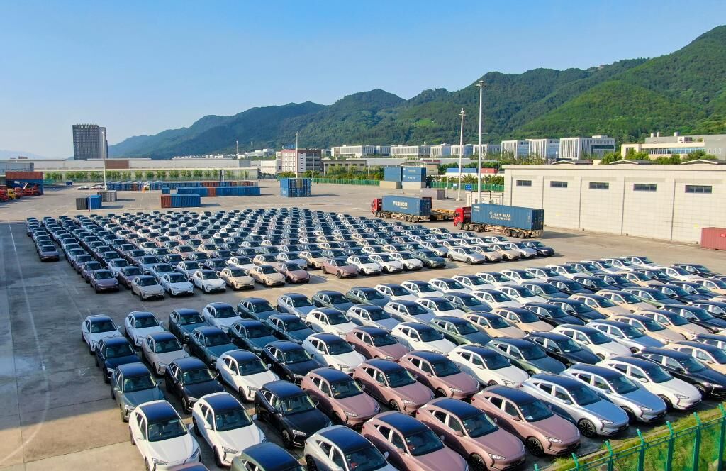 05 重慶整車進(jìn)口口岸。華龍網(wǎng) 通訊員 郭晉 攝