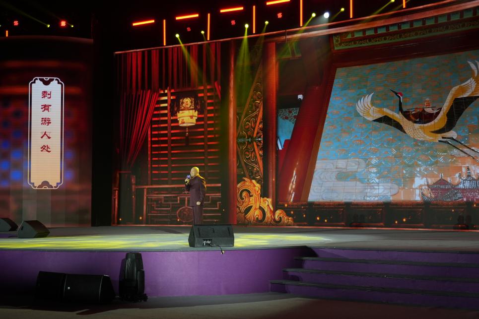 《菩薩蠻·黃鶴樓》節(jié)目現(xiàn)場(chǎng)。人民網(wǎng)記者 于凱攝