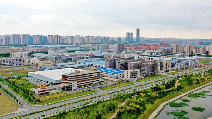 位于長春新區(qū)的一家家光電企業(yè)走上了協(xié)同化發(fā)展之路。（長春新區(qū)供圖）