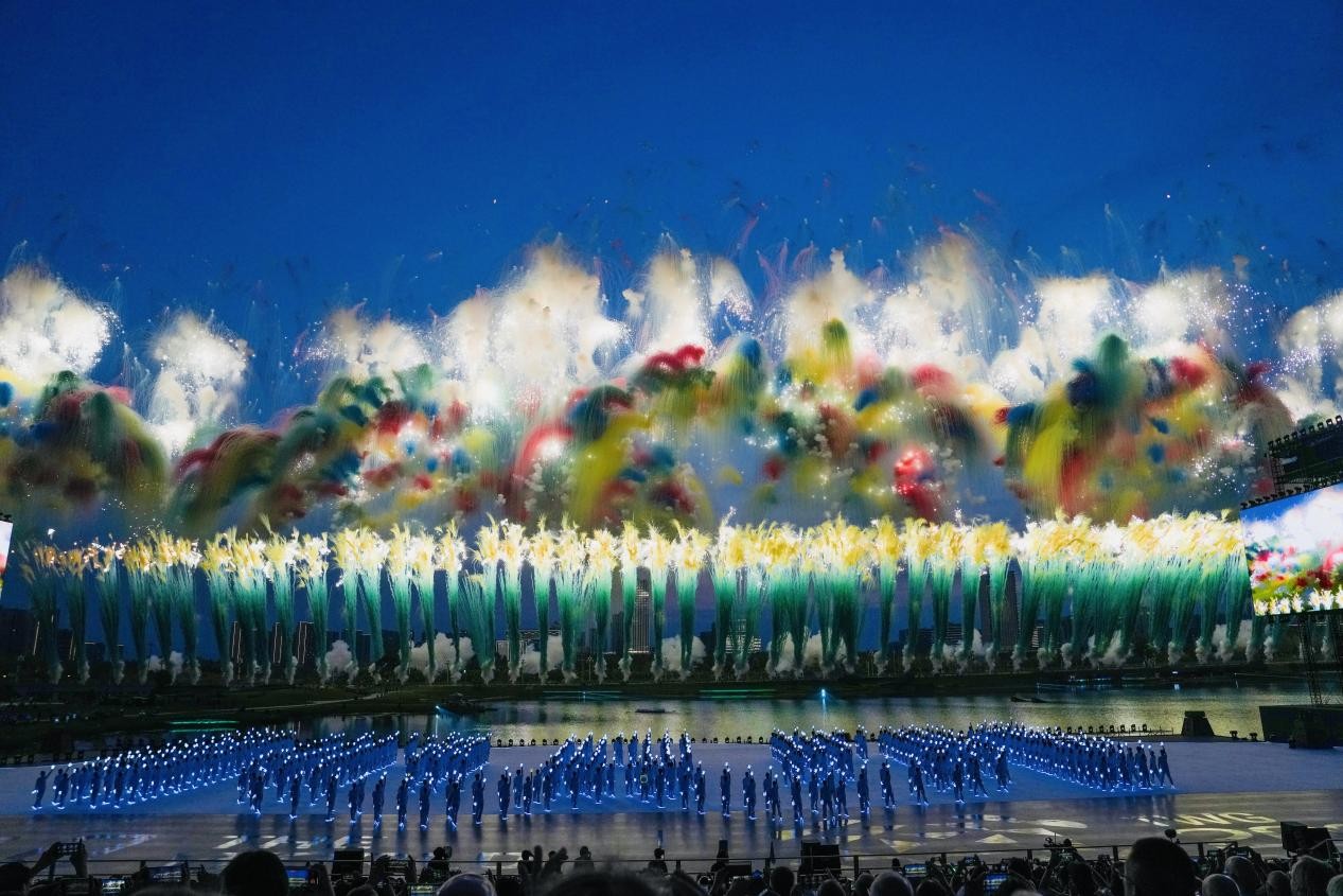 成都世運(yùn)會(huì)開(kāi)幕！展現(xiàn)出中國(guó)式現(xiàn)代化萬(wàn)千氣象