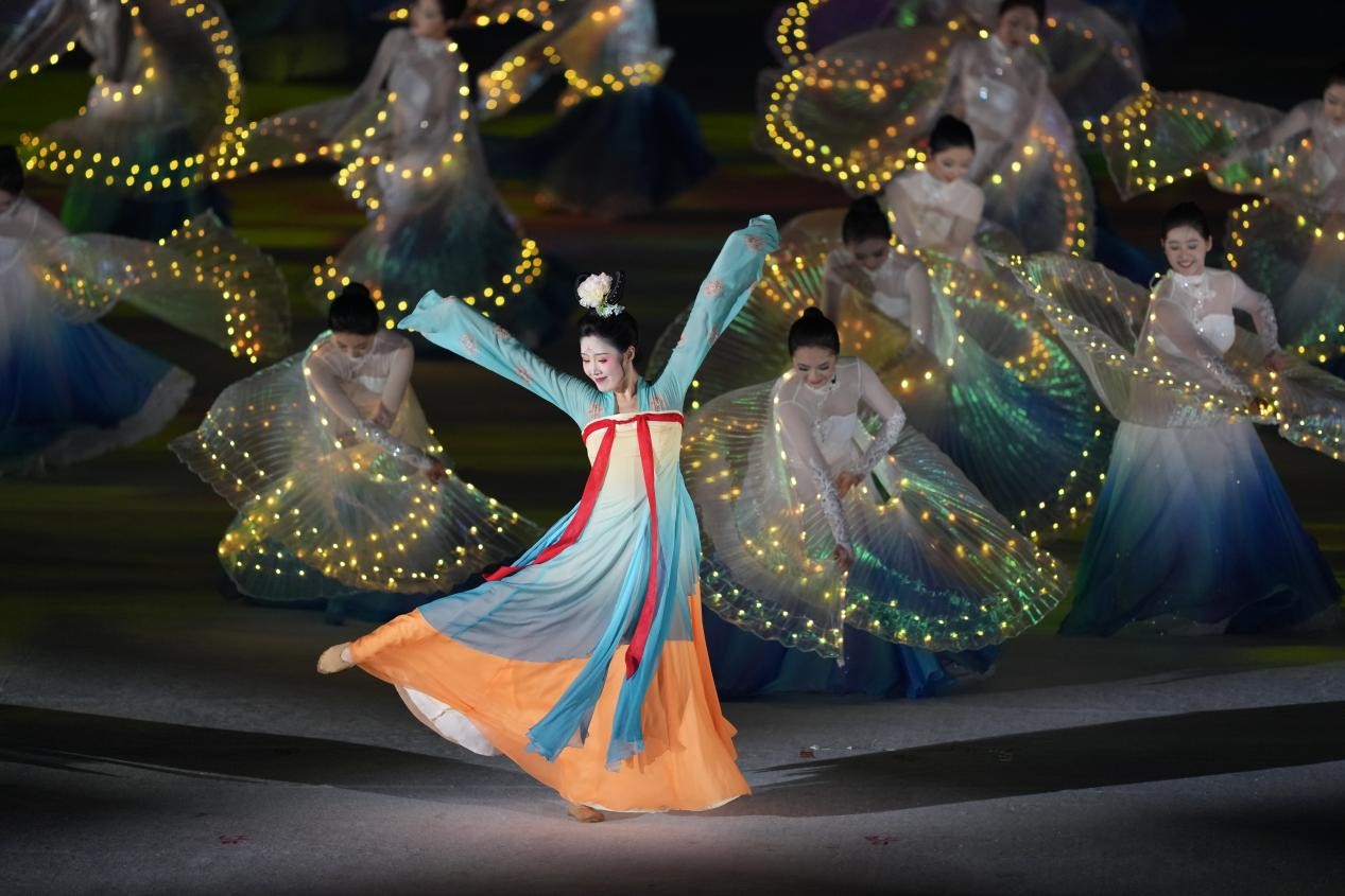 成都世運(yùn)會(huì)開(kāi)幕！展現(xiàn)出中國(guó)式現(xiàn)代化萬(wàn)千氣象