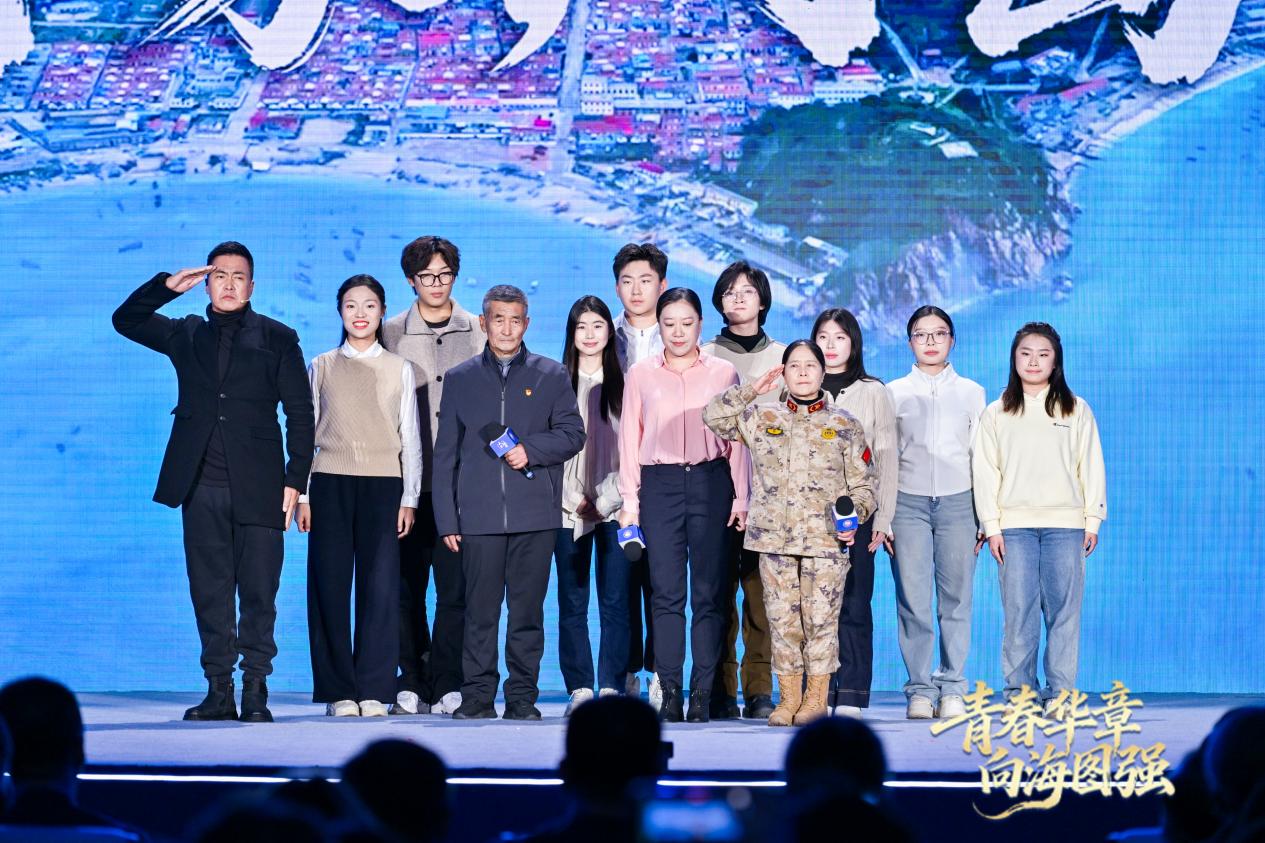 那志東、王仕花、王加輝、秦芳共同講述“平凡中的堅(jiān)守”。主辦方供圖