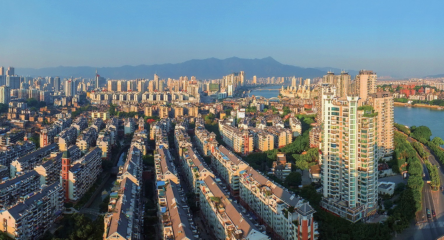 2018年，福州市臺(tái)江區(qū)蒼霞新城，高樓拔地而起，舊貌換新顏。