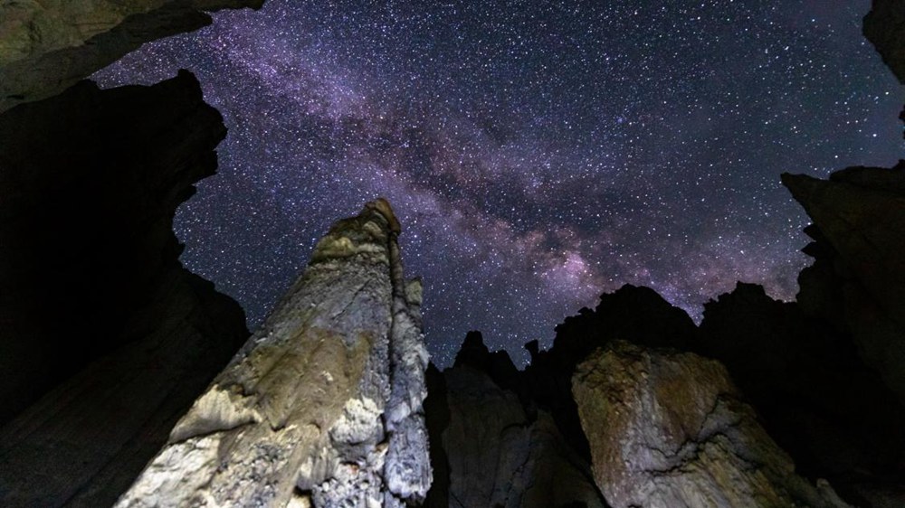 手可摘星辰。貢覺群培攝