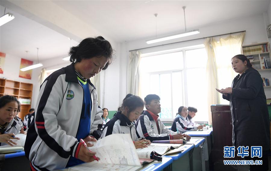 （體育·專題）（22）足球——踢球吧！草原女孩