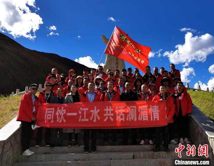 2020瀾湄萬里行:中外媒體青海玉樹首站采訪點贊發(fā)展成就