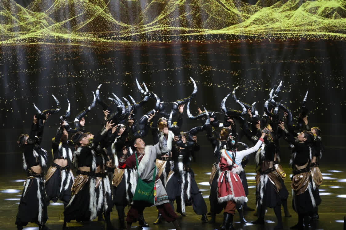 “從黃河到長(zhǎng)江”，上海音樂(lè)學(xué)院聯(lián)合青海果洛州打造主題音樂(lè)會(huì)