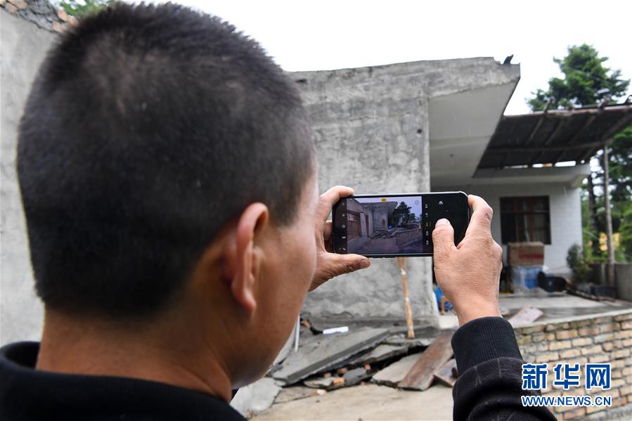 （新華全媒+）（5）千里“挪窩”，踏實(shí)開啟新生活