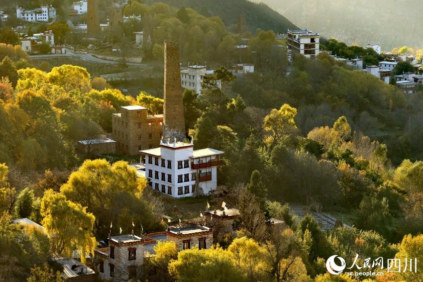 丹巴美景。李永安攝