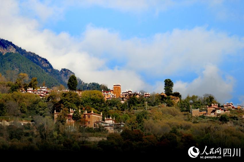 丹巴美景。李永安攝