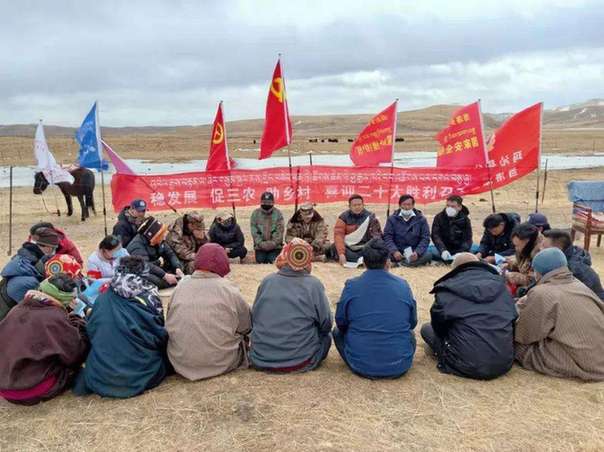 青?，斍撸厚R背宣講隊助推“1號”文件入腦走心