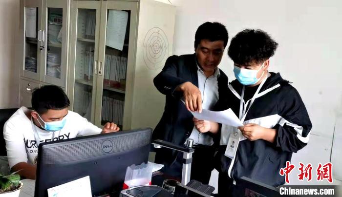 【十年@每一個奮斗的你】青海湖畔創(chuàng)業(yè)大學(xué)生:回鄉(xiāng)就是為了服務(wù)鄉(xiāng)親回饋家鄉(xiāng)