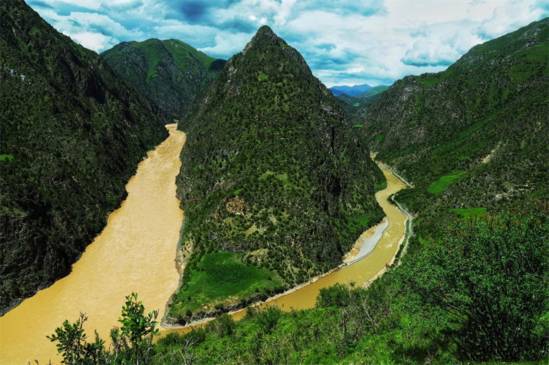 三江源美景。圖片來源：農(nóng)牧民大自然攝影隊