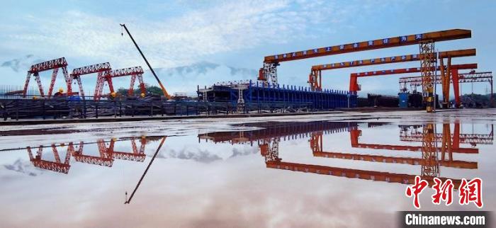 成蘭鐵路高原段T梁發(fā)運(yùn)全部完成。　中鐵八局 供圖