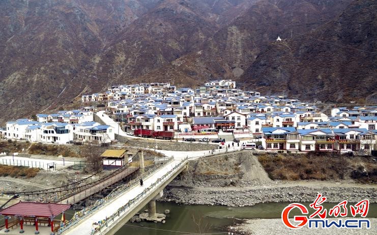 我們的家園｜黨建引領發(fā)展，這座高原山村“變身”別墅村